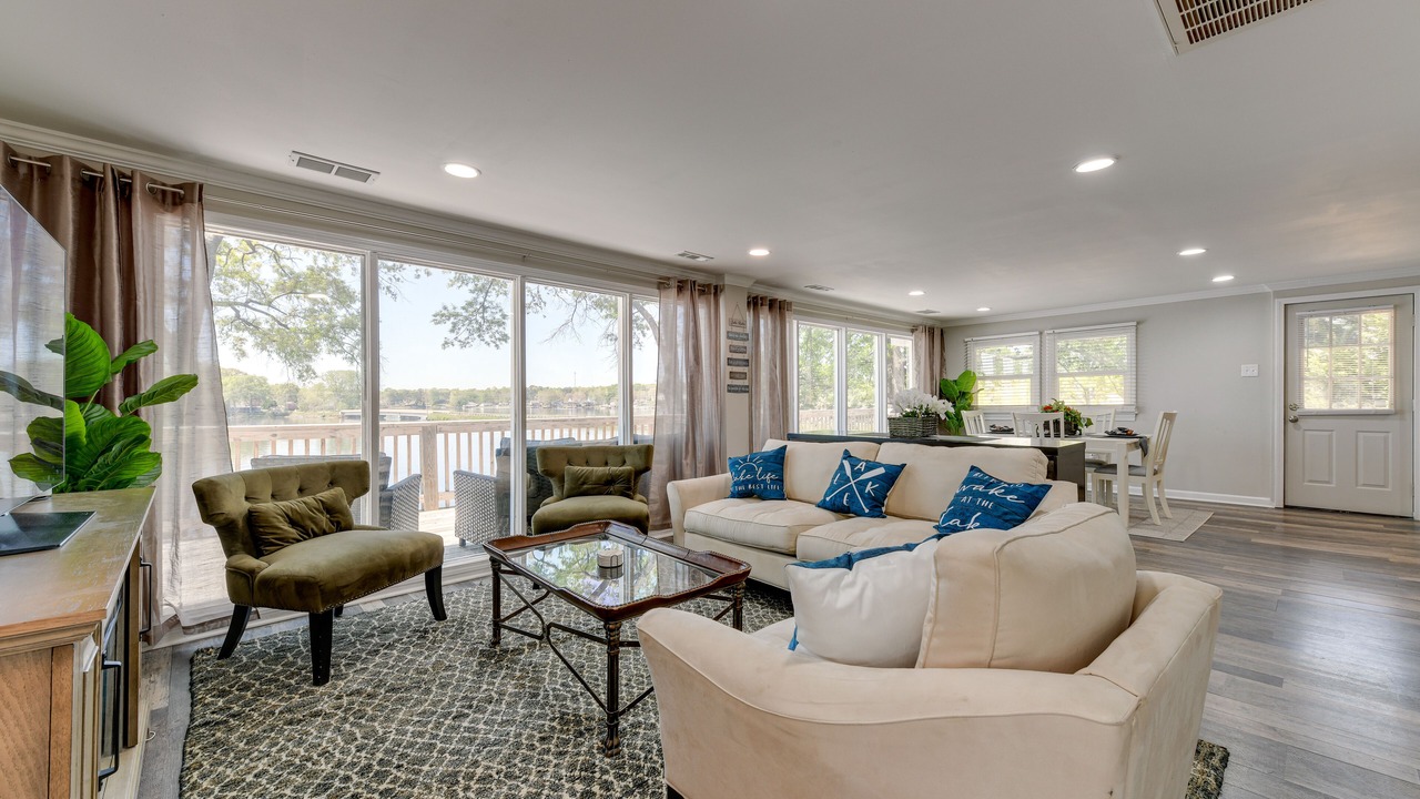 Photo of Livingroom in Southmont