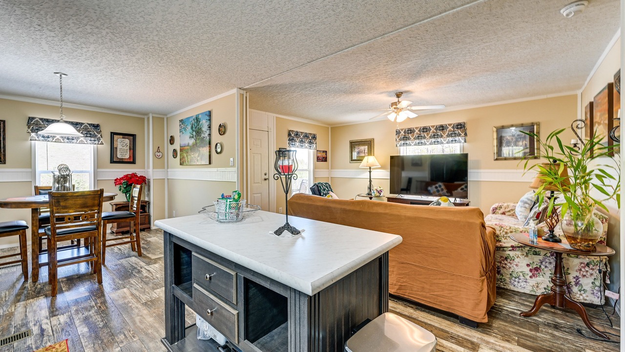 Photo of Livingroom in Stokes