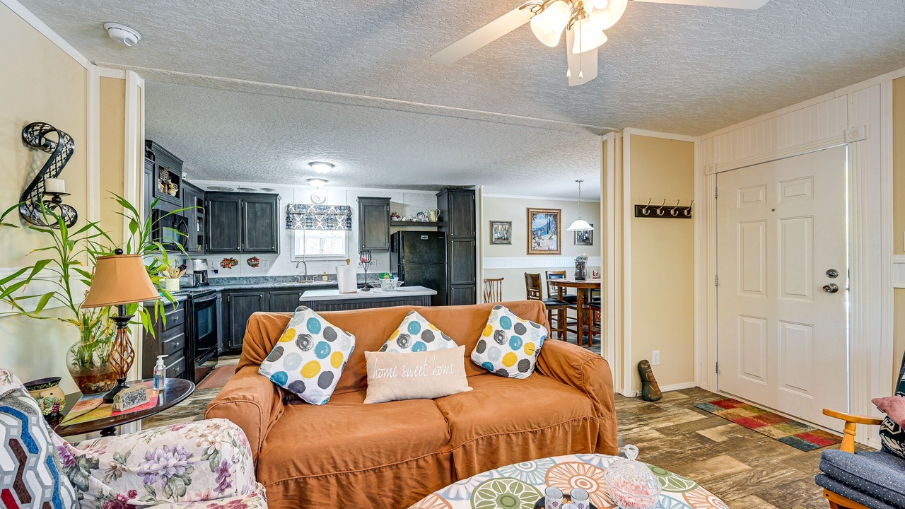 Photo of Livingroom in Stokes