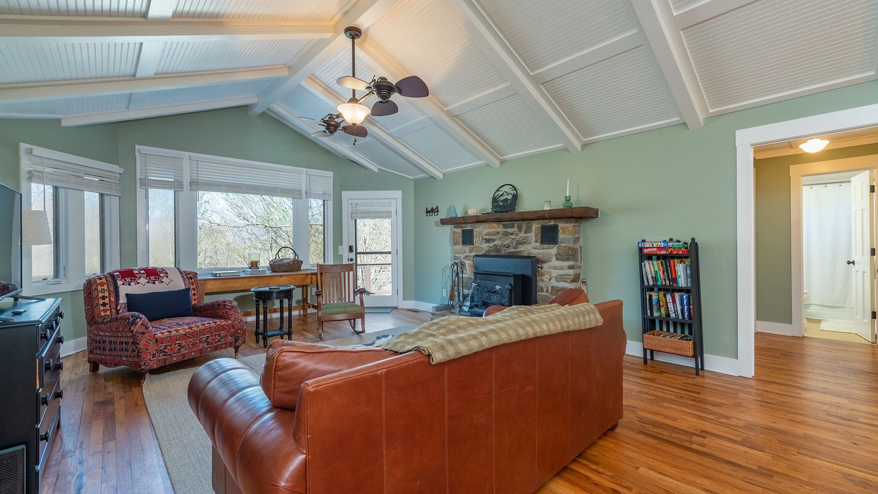 Photo of Bedroom in Cattail Creek