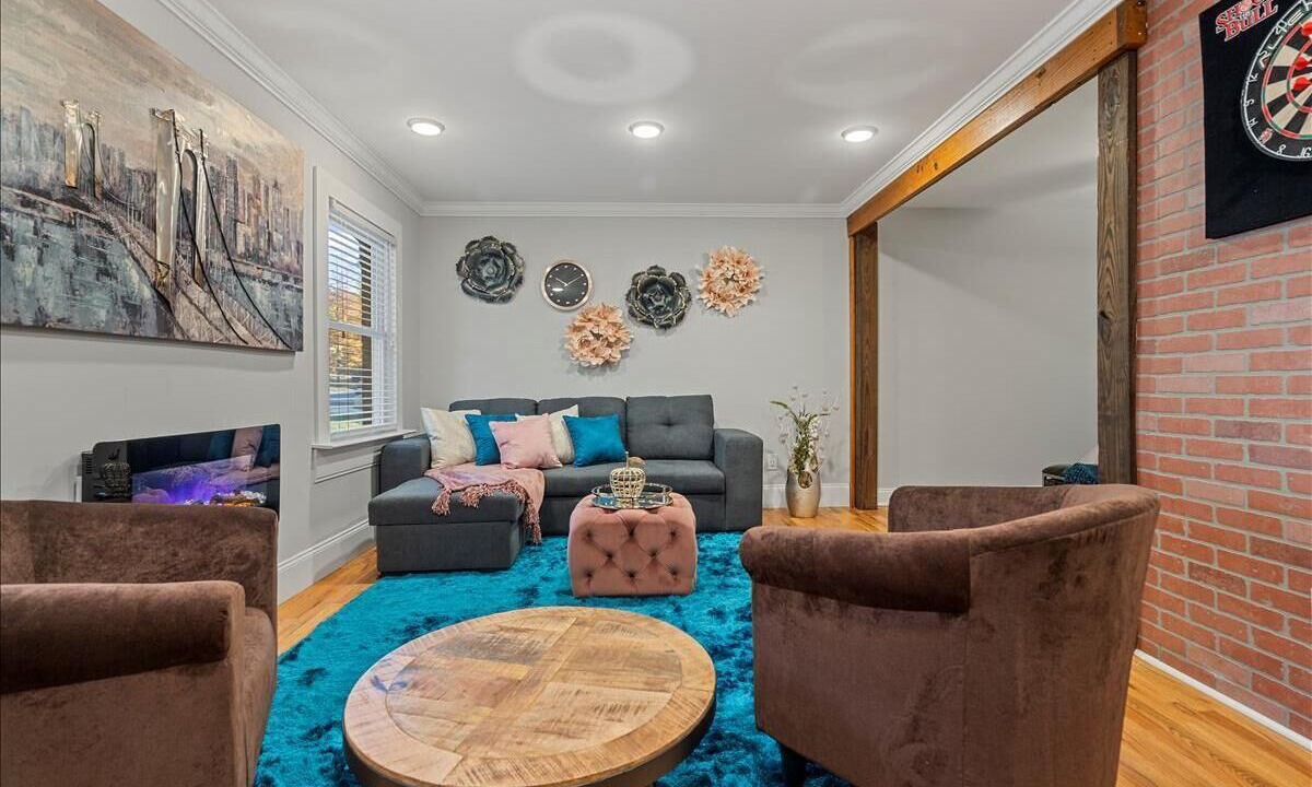 Photo of Livingroom in Arrowood