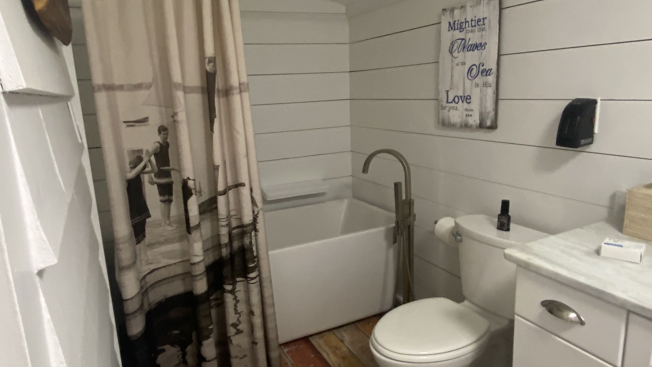 Photo of Bathroom in Swansboro