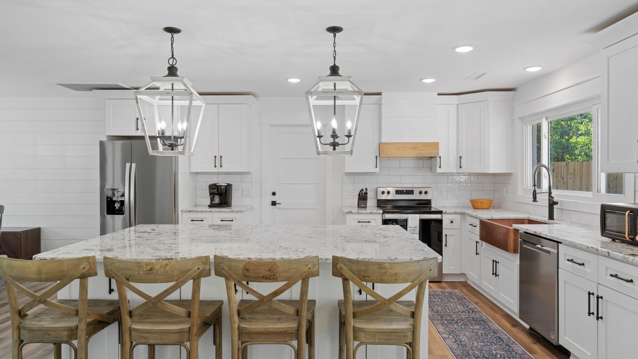 Photo of Kitchen in Green Meadow