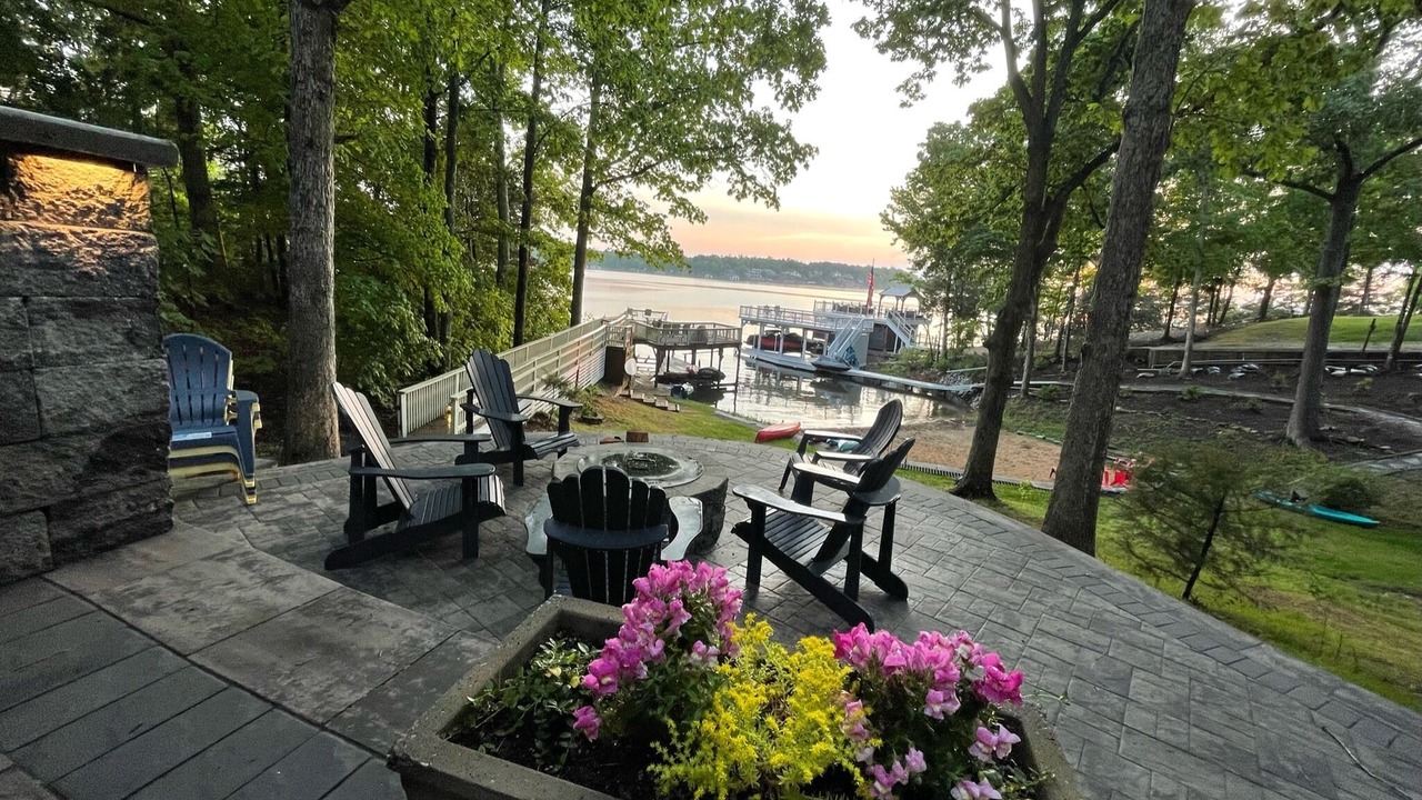 Photo of Patio Balcony in Moratuck Manor