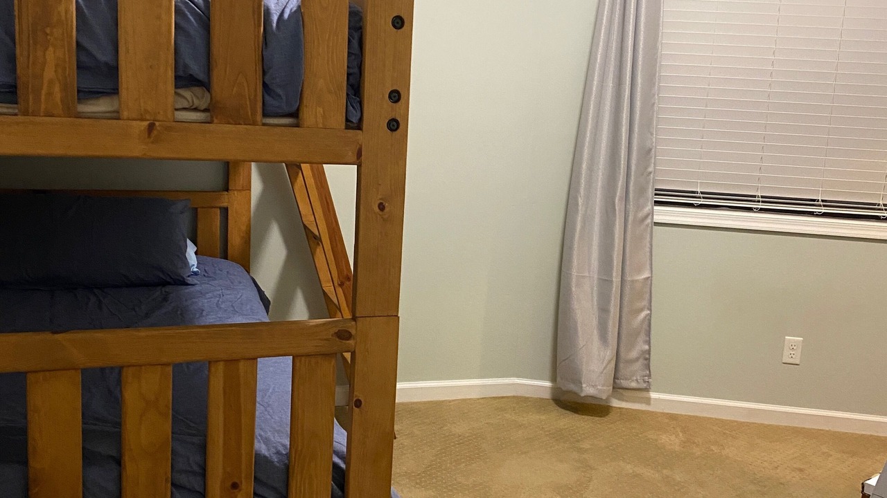 Photo of Bedroom in Moratuck Manor