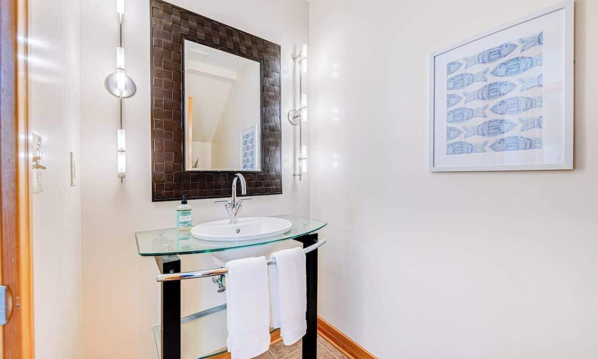 Photo of Bathroom in Southern Shores