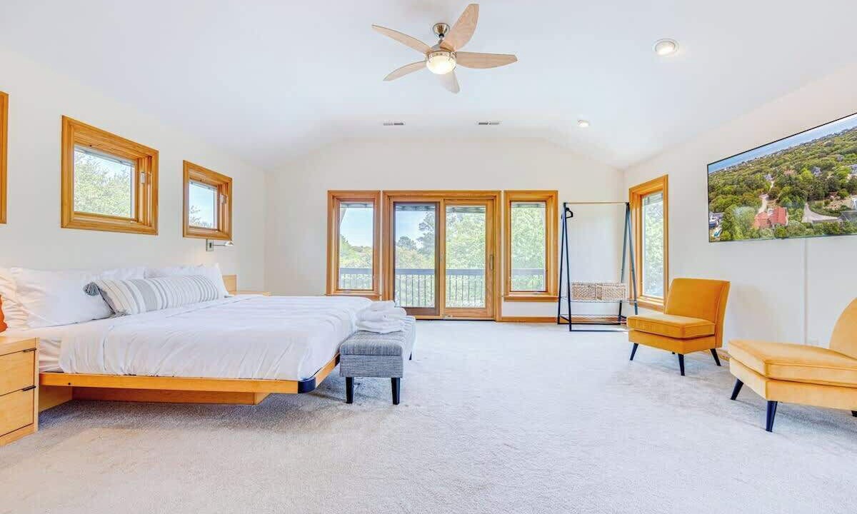 Photo of Bedroom in Southern Shores