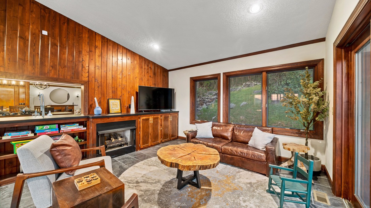 Photo of Livingroom in Canton