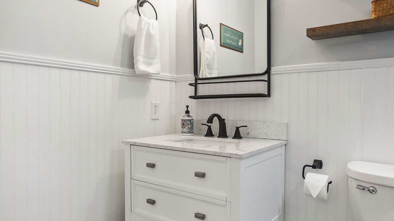 Photo of Bathroom in Surf City