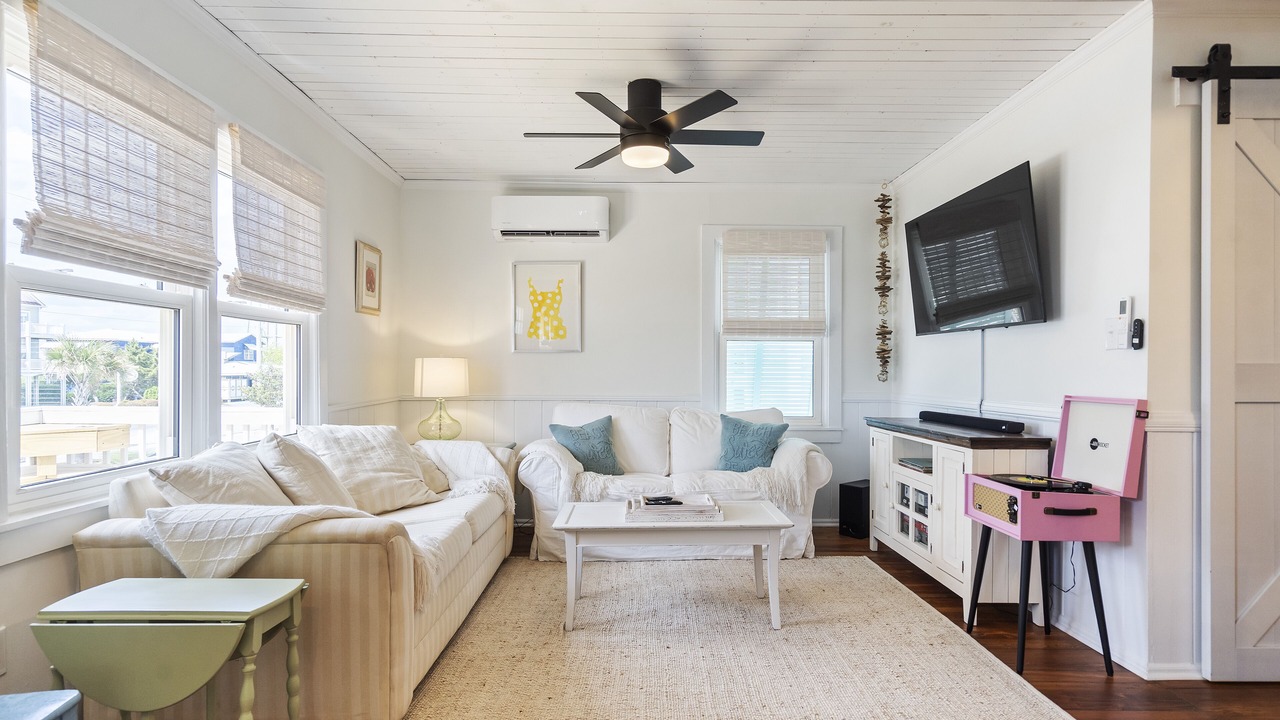 Photo of Livingroom in Surf City