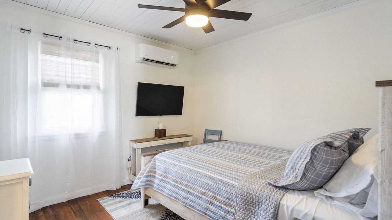 Photo of Bedroom in Surf City
