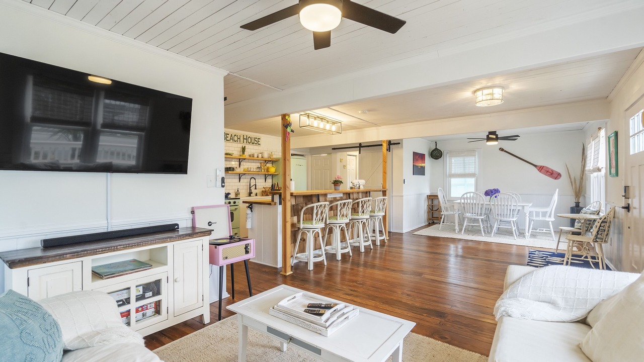 Photo of Livingroom in Surf City