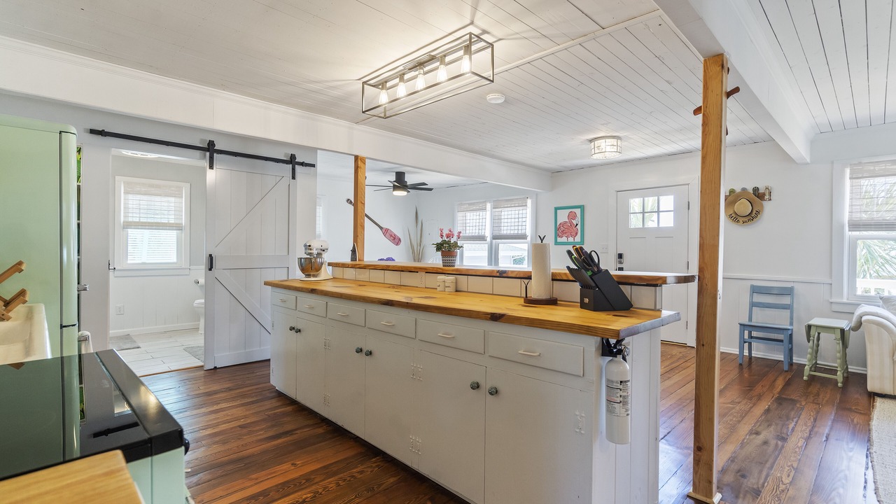 Photo of Kitchen in Surf City