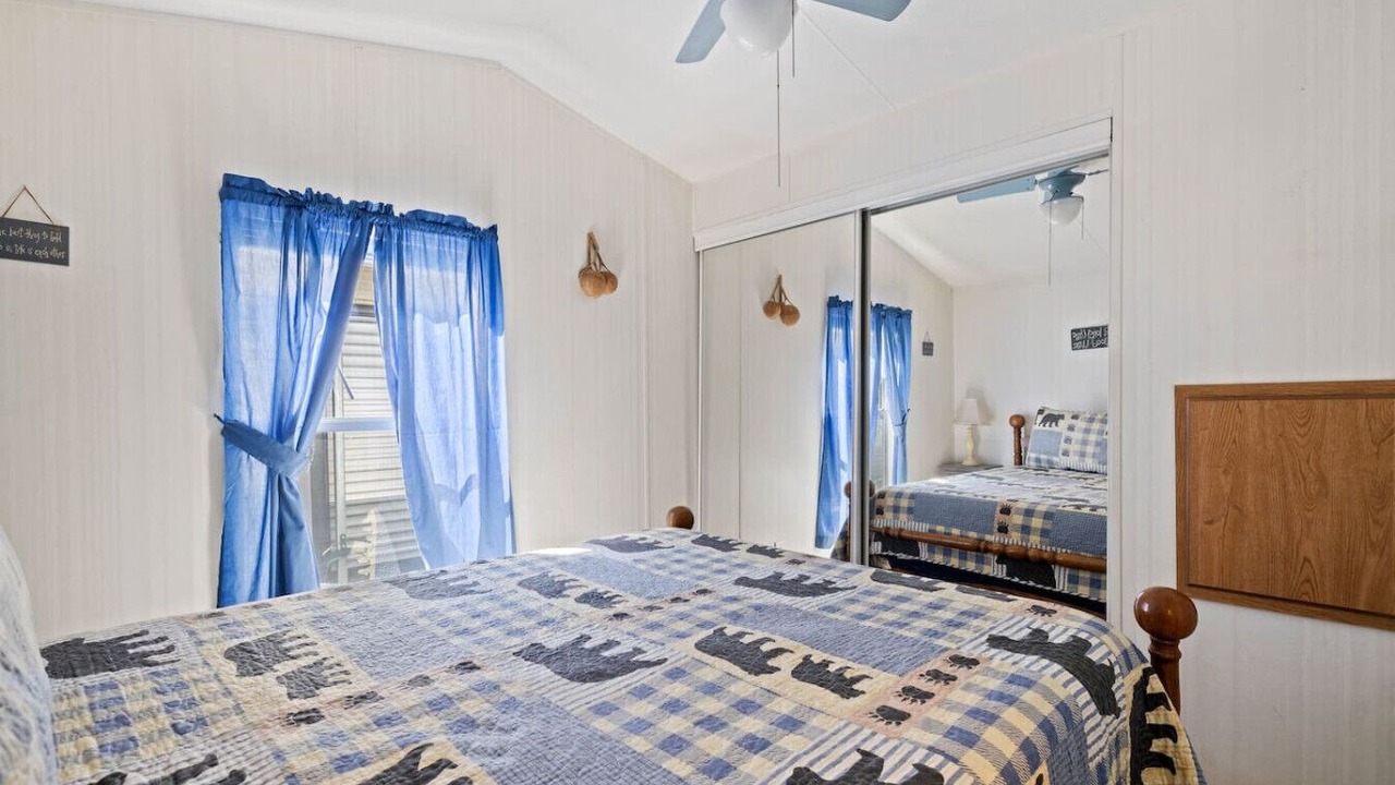Photo of Bedroom in Sylva