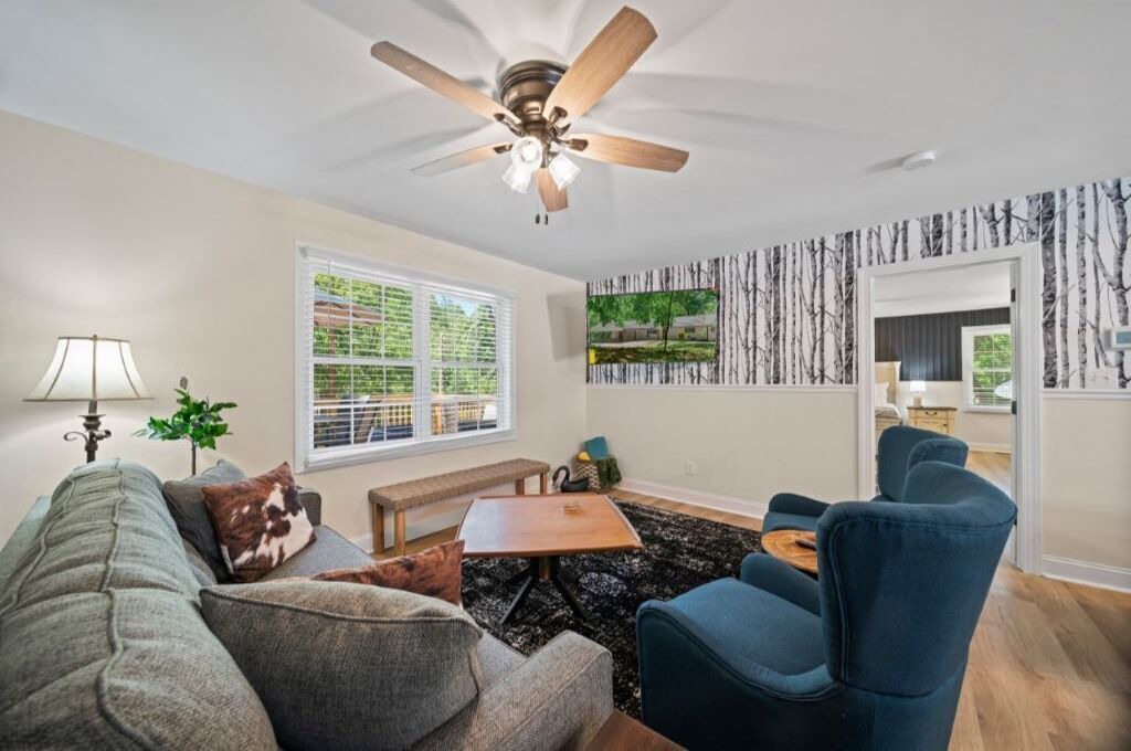 Photo of Livingroom in Sunset Road