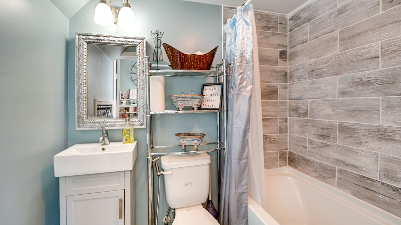 Photo of Bathroom in High Point