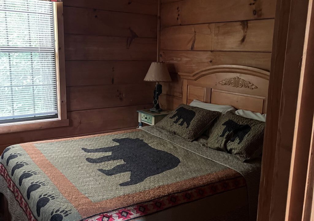 Photo of Bedroom in Lake Toxaway