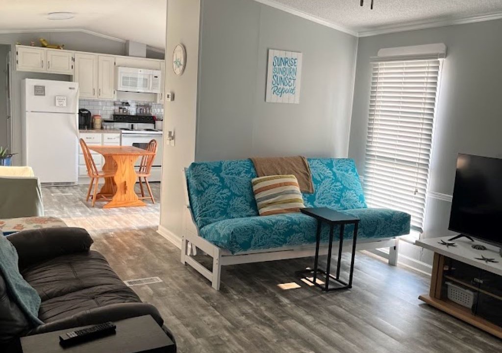 Photo of Livingroom in Aurora