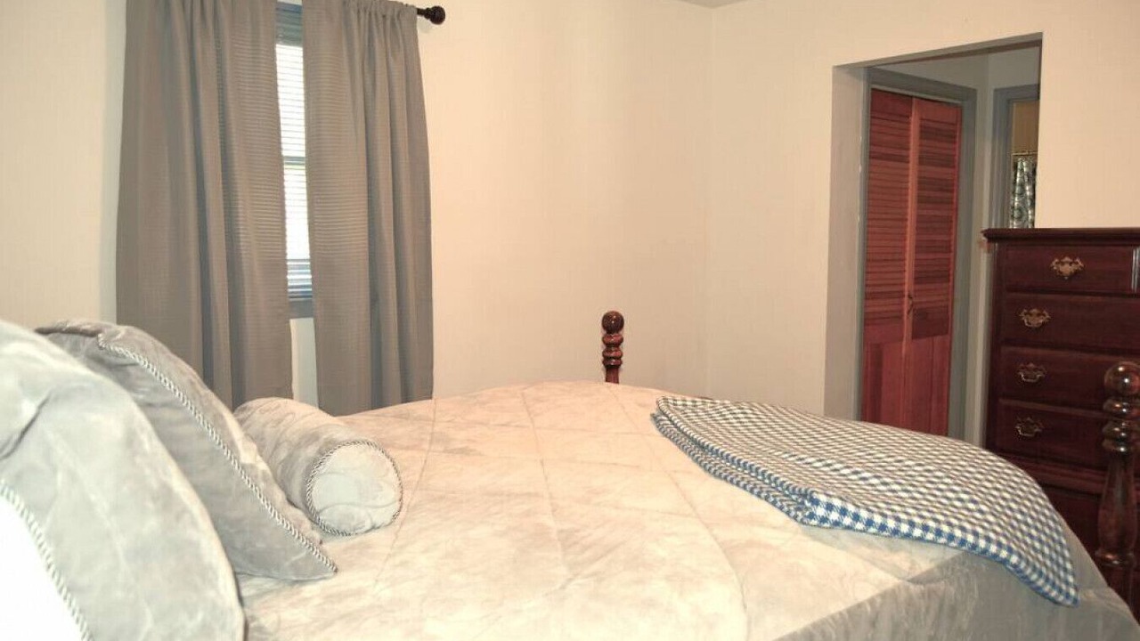 Photo of Bedroom in Semora