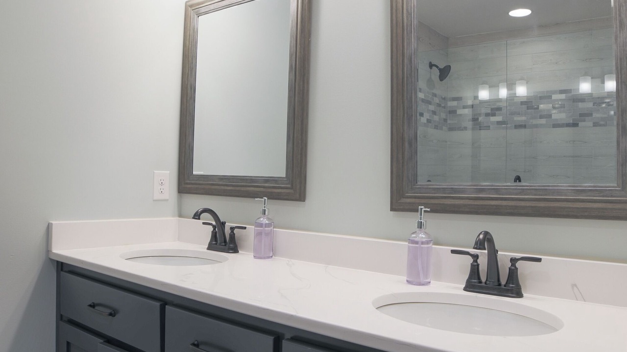 Photo of Bathroom in Murphy