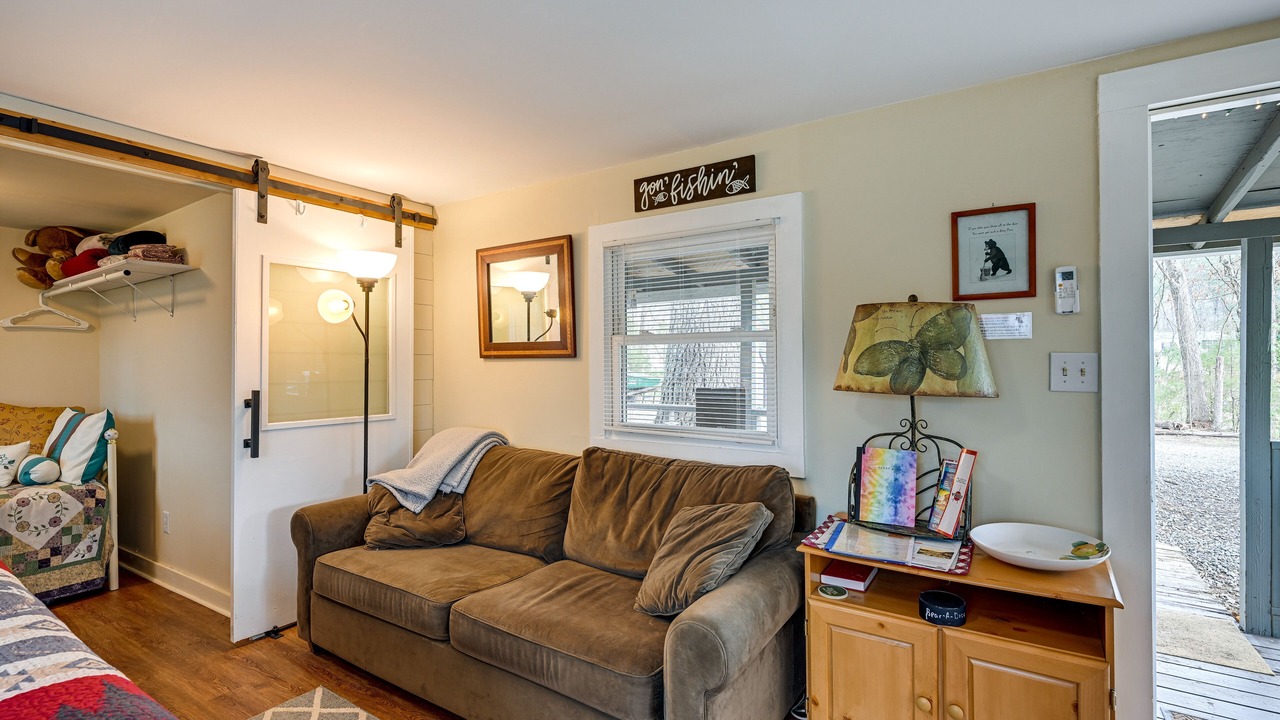 Photo of Livingroom in Qualla