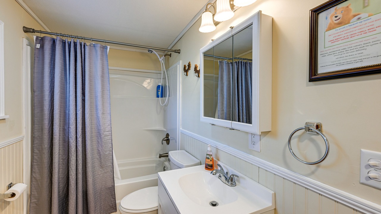 Photo of Bathroom in Qualla