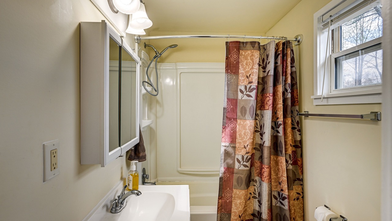 Photo of Bathroom in Qualla