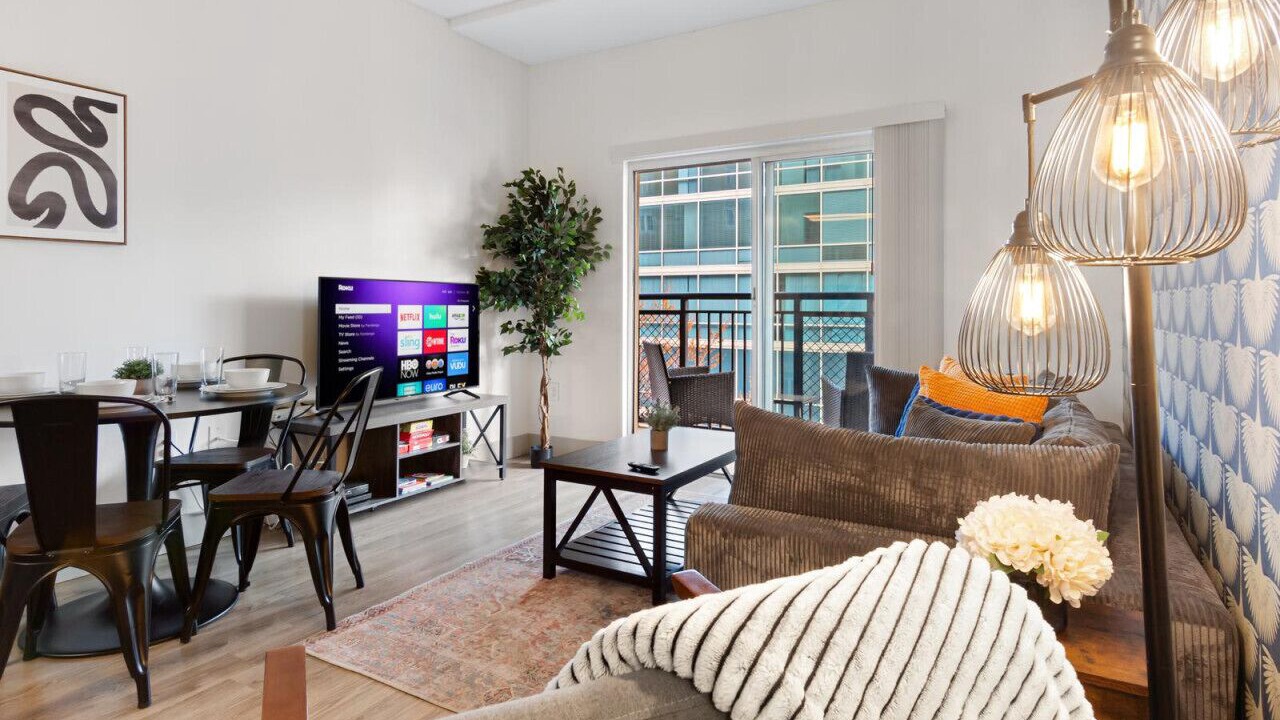 Photo of Livingroom in Charlotte Center City