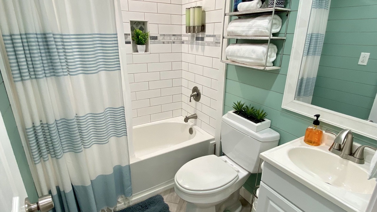 Photo of Bathroom in Tranquil Harbour