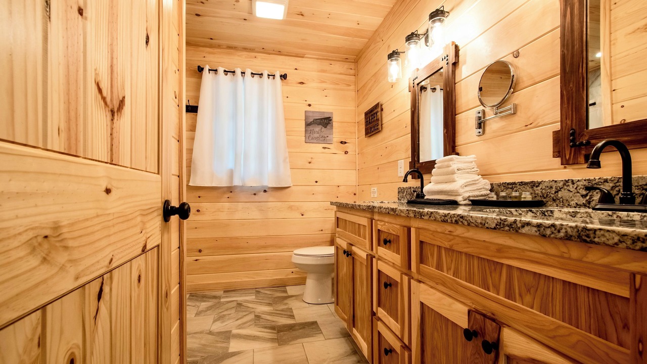 Photo of Bathroom in Murphy