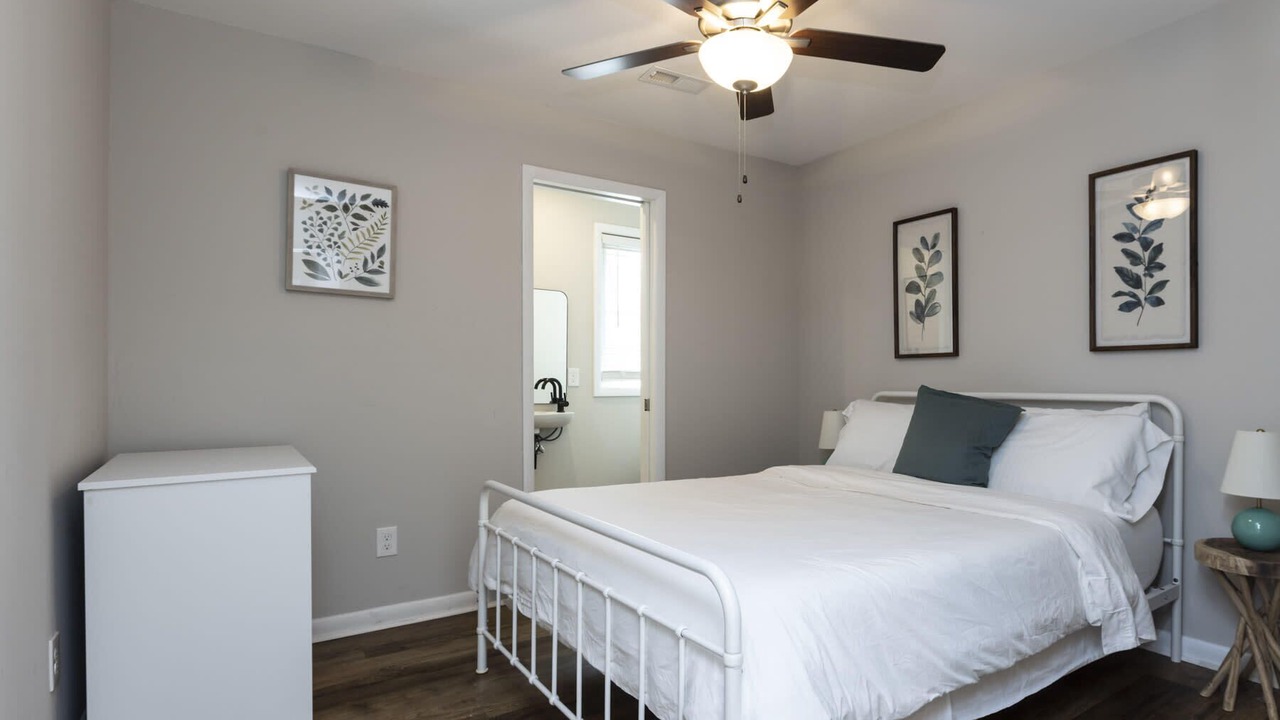 Photo of Bedroom in Northeast Virginia Beach