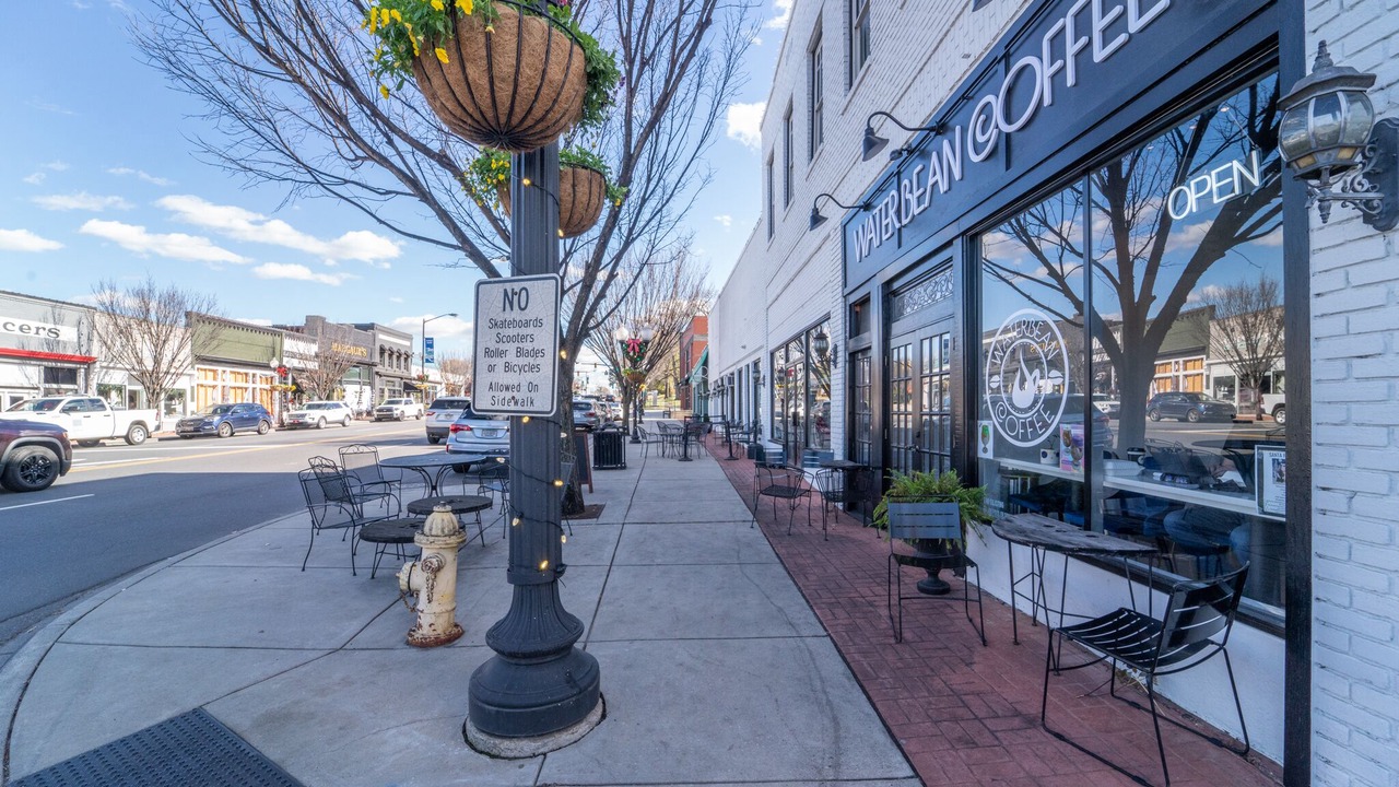 Photo of Outdoor in Pineville