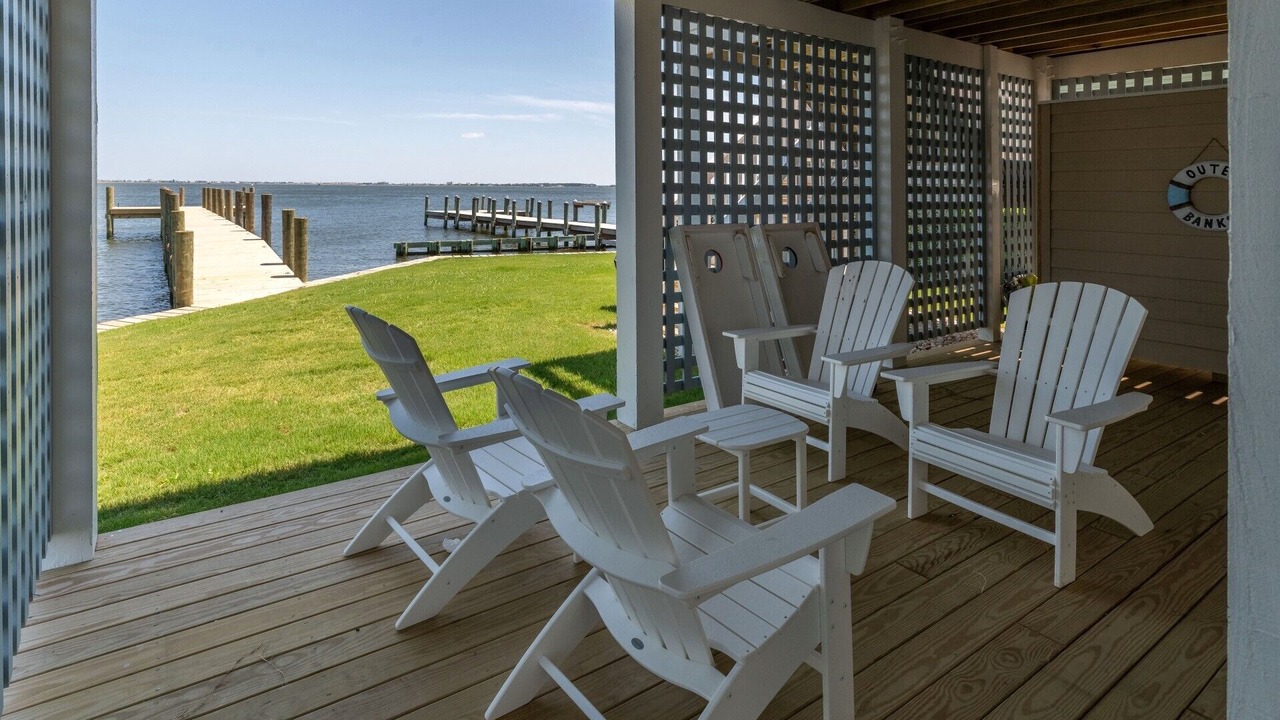 Photo of Patio Balcony in Manteo