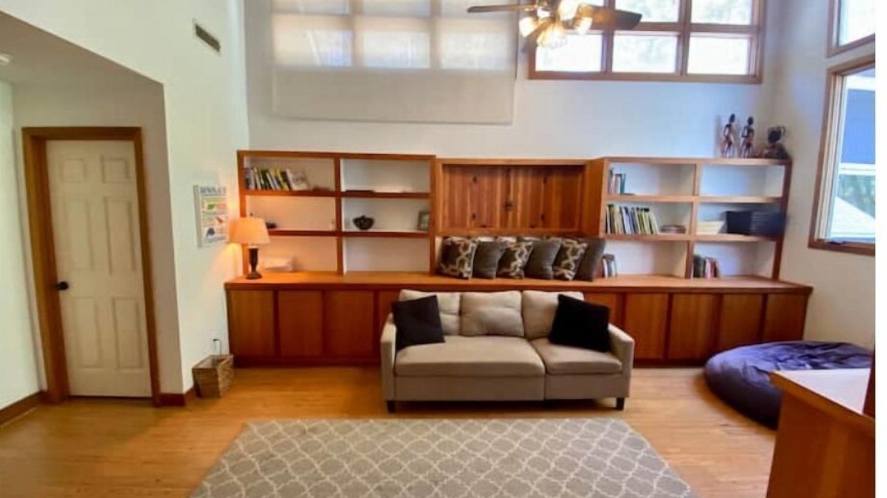 Photo of Livingroom in Chapel Hill