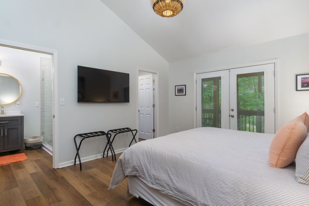 Photo of Bedroom in Lake Lure