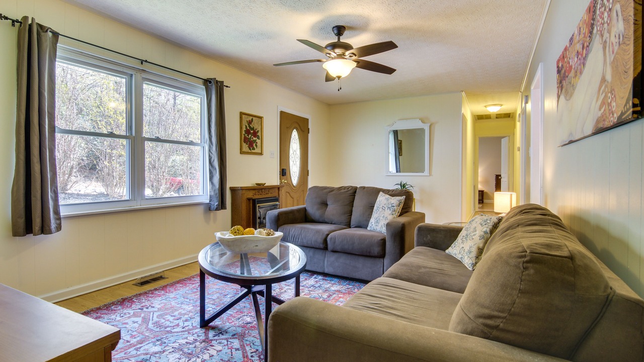 Photo of Bedroom in Ridgecrest