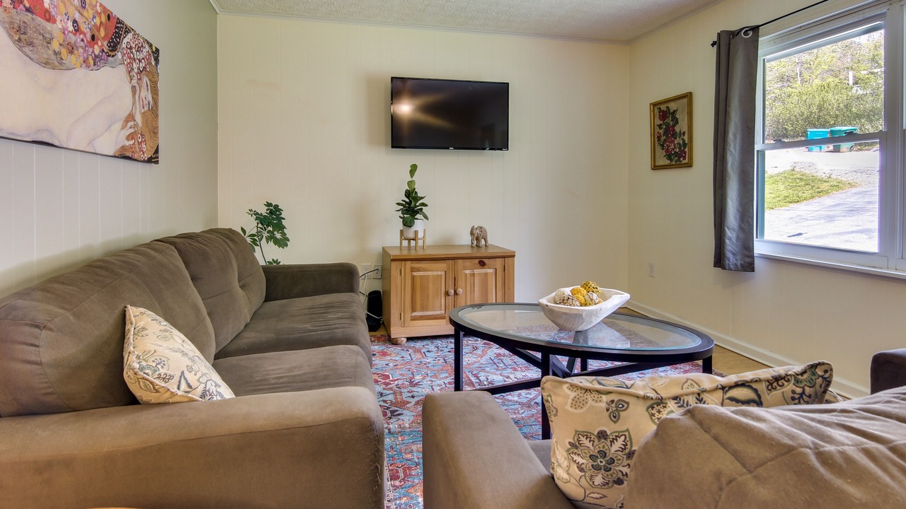 Photo of Bedroom in Ridgecrest
