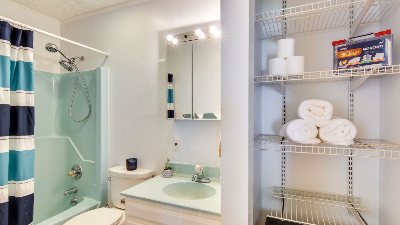 Photo of Bathroom in Ridgecrest