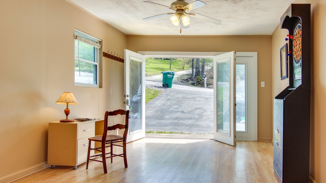 Photo of Bedroom in Ridgecrest