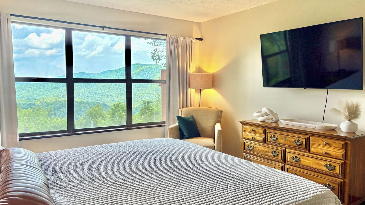 Photo of Bedroom in Burnsville