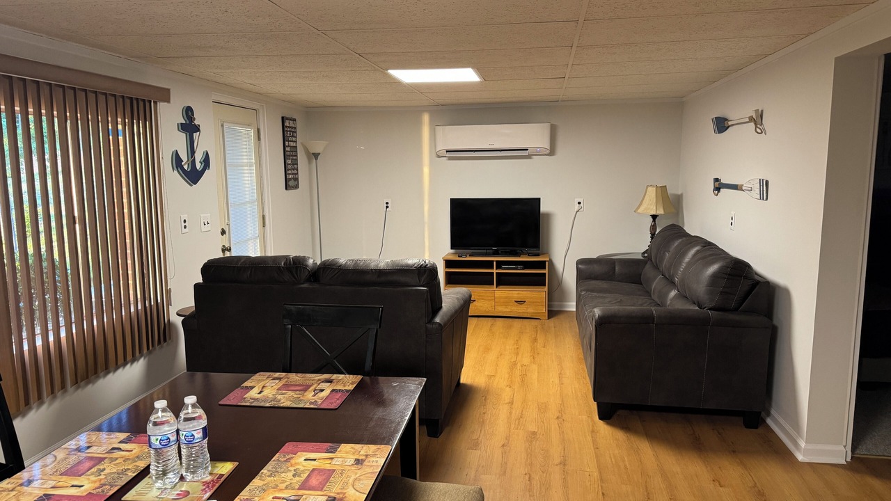 Photo of Livingroom in New London