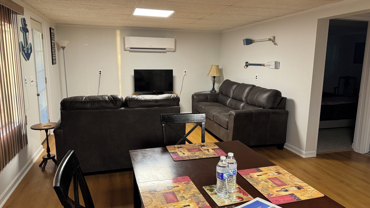 Photo of Livingroom in New London