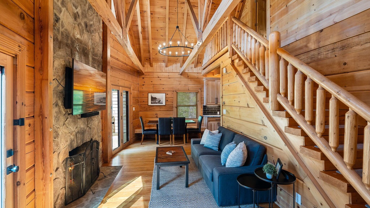 Photo of Livingroom in Huntersville