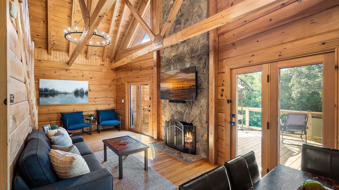 Photo of Livingroom in Huntersville