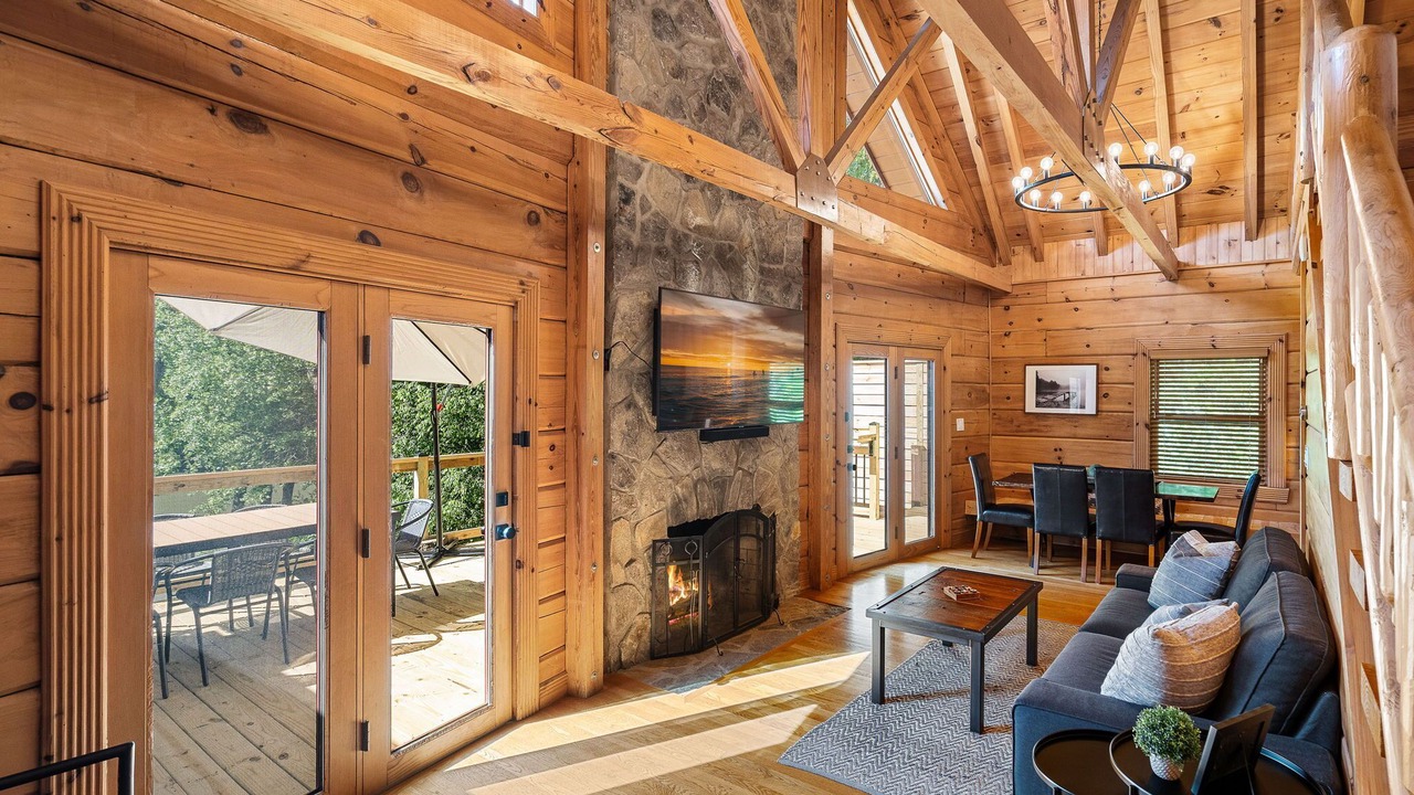Photo of Livingroom in Huntersville