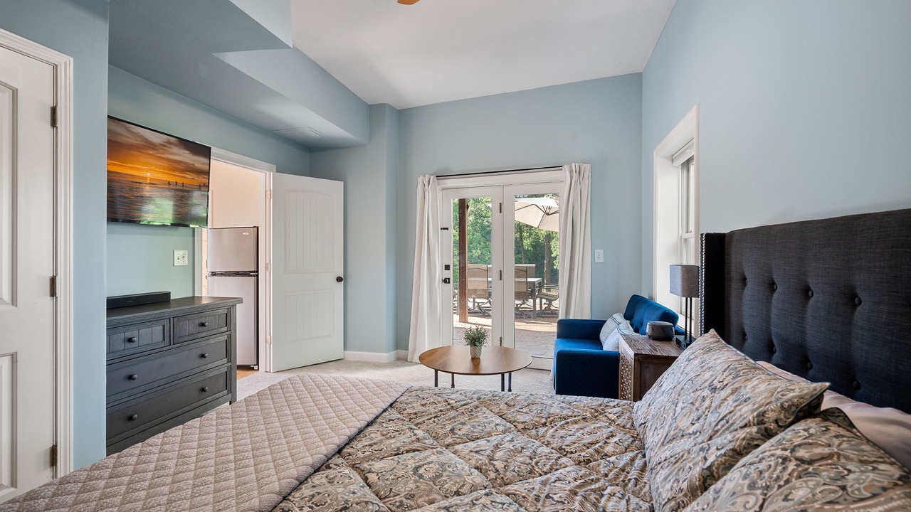 Photo of Bedroom in Huntersville