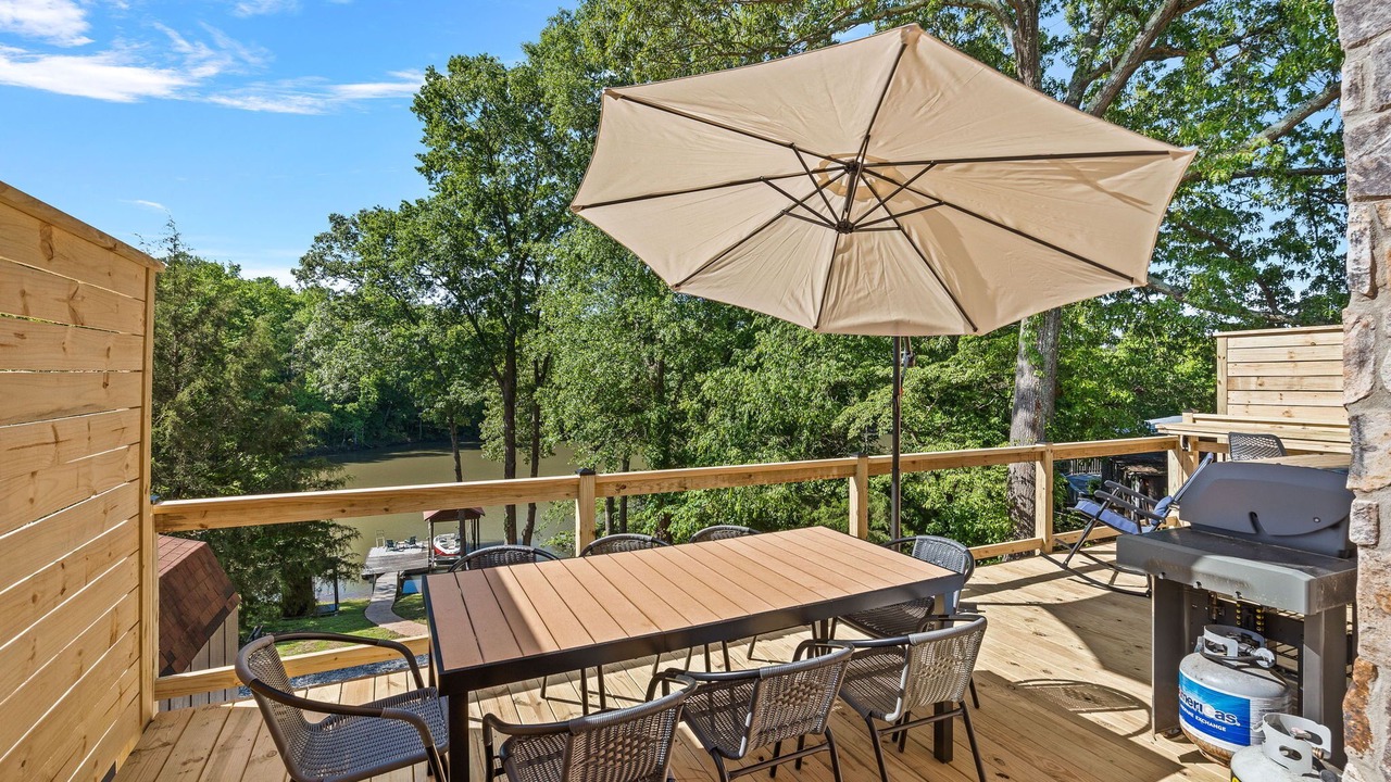 Photo of Outdoor in Huntersville