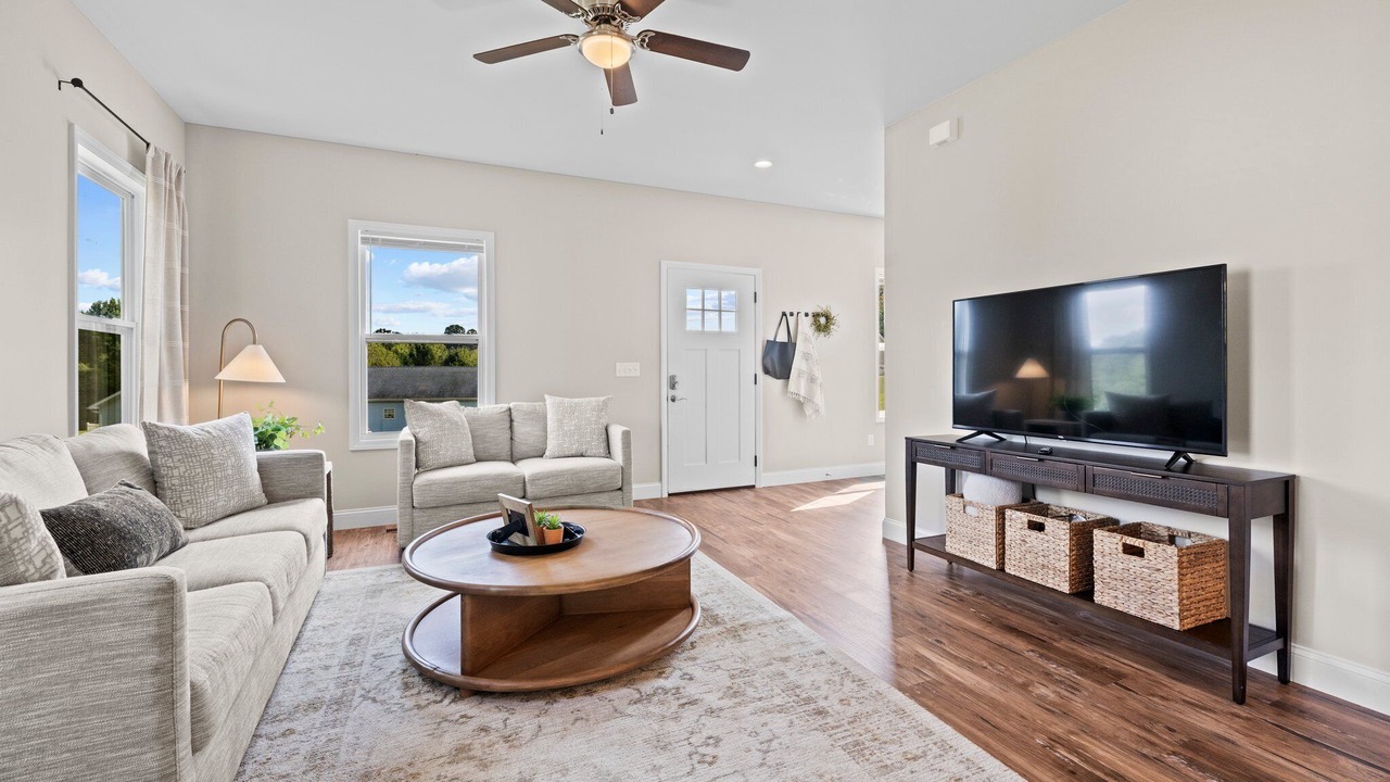 Photo of Livingroom in Asheville