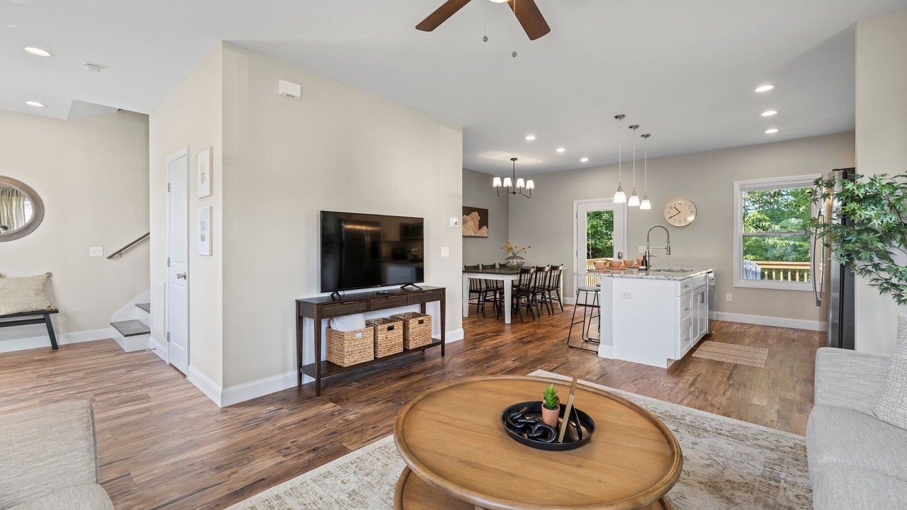 Photo of Livingroom in Asheville