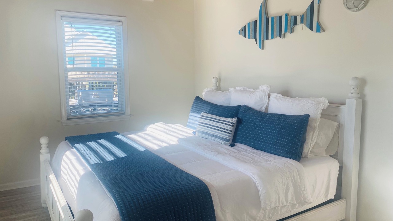 Photo of Bedroom in Oak Island